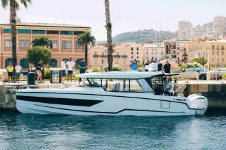 Thumbnail von Wellcraft Explorer 28