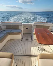 Thumbnail von Tiara Yachts 3100 Coronet
