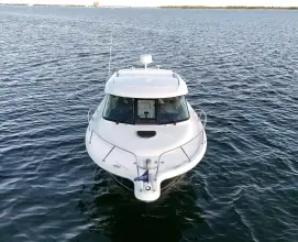 Thumbnail von Tiara Yachts 3100 Coronet