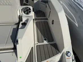 Thumbnail von Sea Ray SLX 350