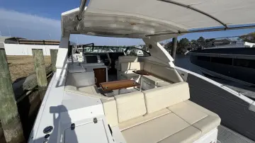 Thumbnail von Cruisers Yachts 38 GLS OB