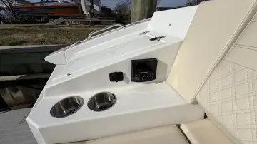 Thumbnail von Cruisers Yachts 38 GLS OB
