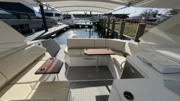 Thumbnail von Cruisers Yachts 38 GLS OB