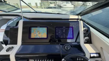 Thumbnail von Cruisers Yachts 38 GLS OB