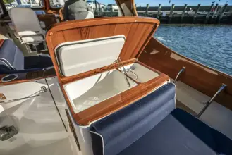 Thumbnail von Hinckley Picnic Boat 36 YAHTZEE