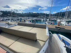 Thumbnail von Azimut 77s