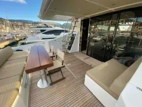 Thumbnail von Azimut 77s