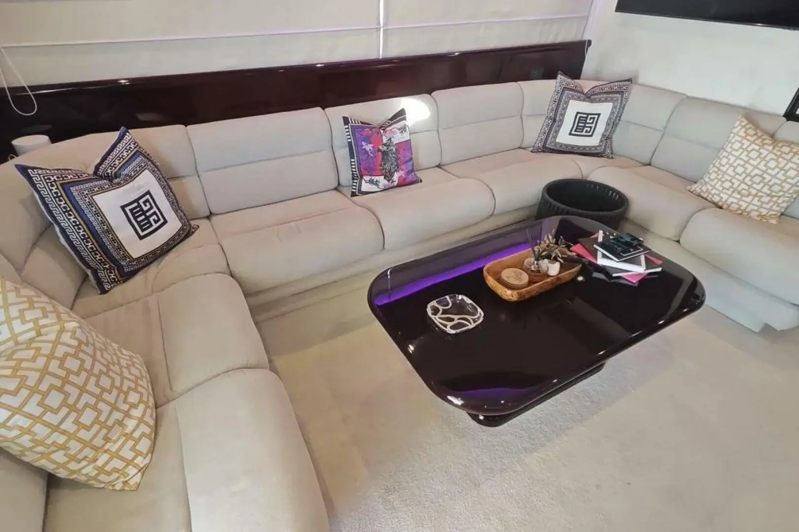 Thumbnail von Ferretti Yachts 720