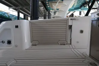 Thumbnail von Cruisers Yachts 38 VTR