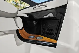 Thumbnail von Sea Ray 370 Sundancer fuera de borda