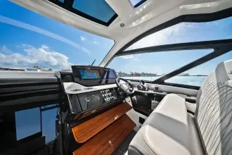 Thumbnail von Sea Ray 370 Sundancer fuera de borda