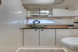 Thumbnail von Sea Ray 320 Sundancer с внешним мотором