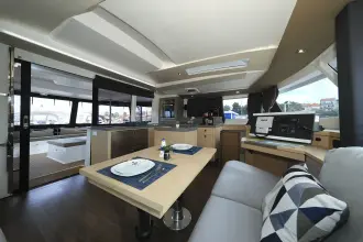 Thumbnail von Fountaine Pajot Saona 47