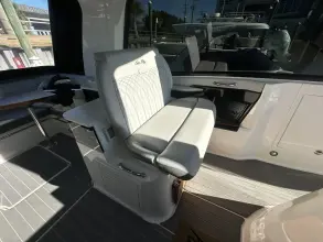 Thumbnail von Sea Ray 370 Sundancer Outboard