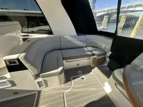 Thumbnail von Sea Ray 370 Sundancer Outboard