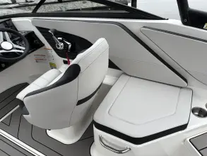 Thumbnail von Sea Ray SPX 210 Outboard