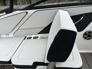 Thumbnail von Sea Ray SPX 210 Outboard