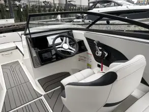 Thumbnail von Sea Ray SPX 210 Outboard