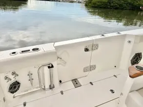 Thumbnail von Boston Whaler 360 Outrage