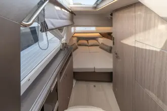 Thumbnail von Galeon 335 GTO GN335GTO Factory Stock