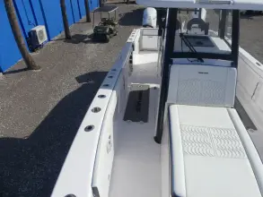 Thumbnail von Twin Vee 280 GFX2