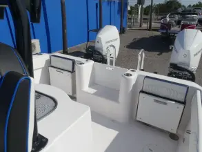 Thumbnail von Twin Vee 280 GFX2