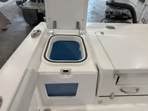 Thumbnail von Blackfin 242 HB