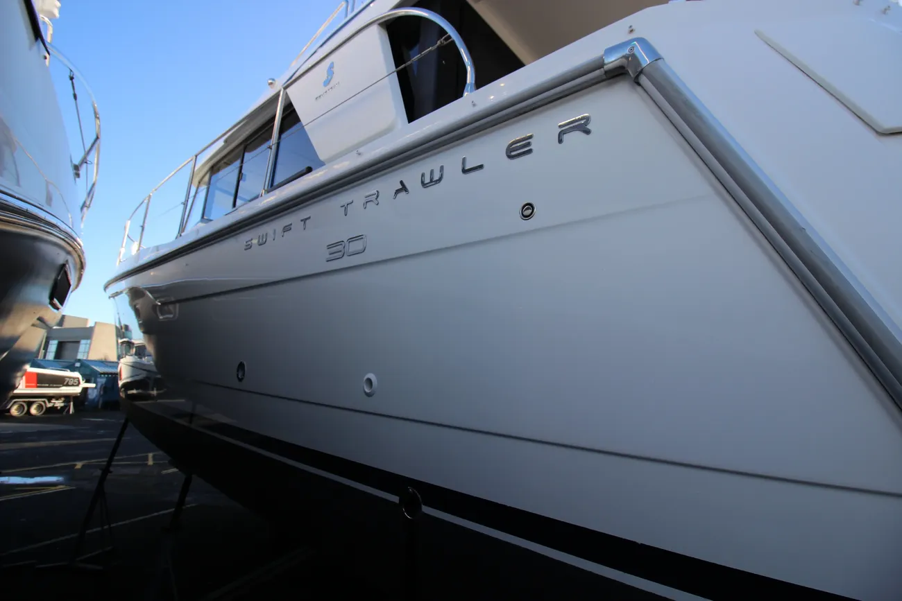Thumbnail von Beneteau Swift Trawler 30