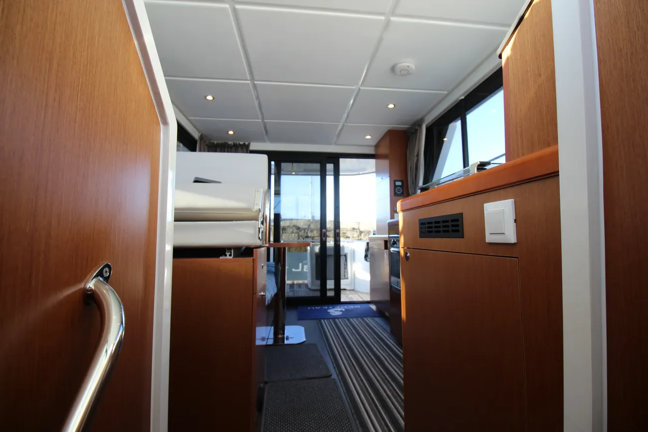 Thumbnail von Beneteau Swift Trawler 30