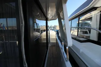 Thumbnail von Beneteau Swift Trawler 30