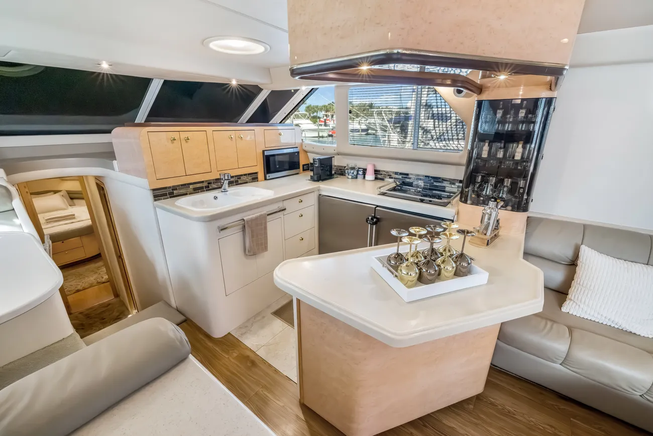 Thumbnail von Sea Ray 550 Sedan Bridge