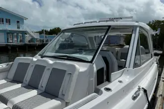 Thumbnail von Everglades 367 CX