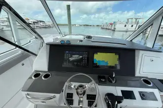 Thumbnail von Everglades 367 CX