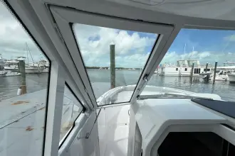 Thumbnail von Everglades 367 CX