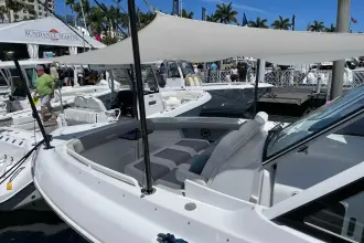 Thumbnail von Everglades 367 CX