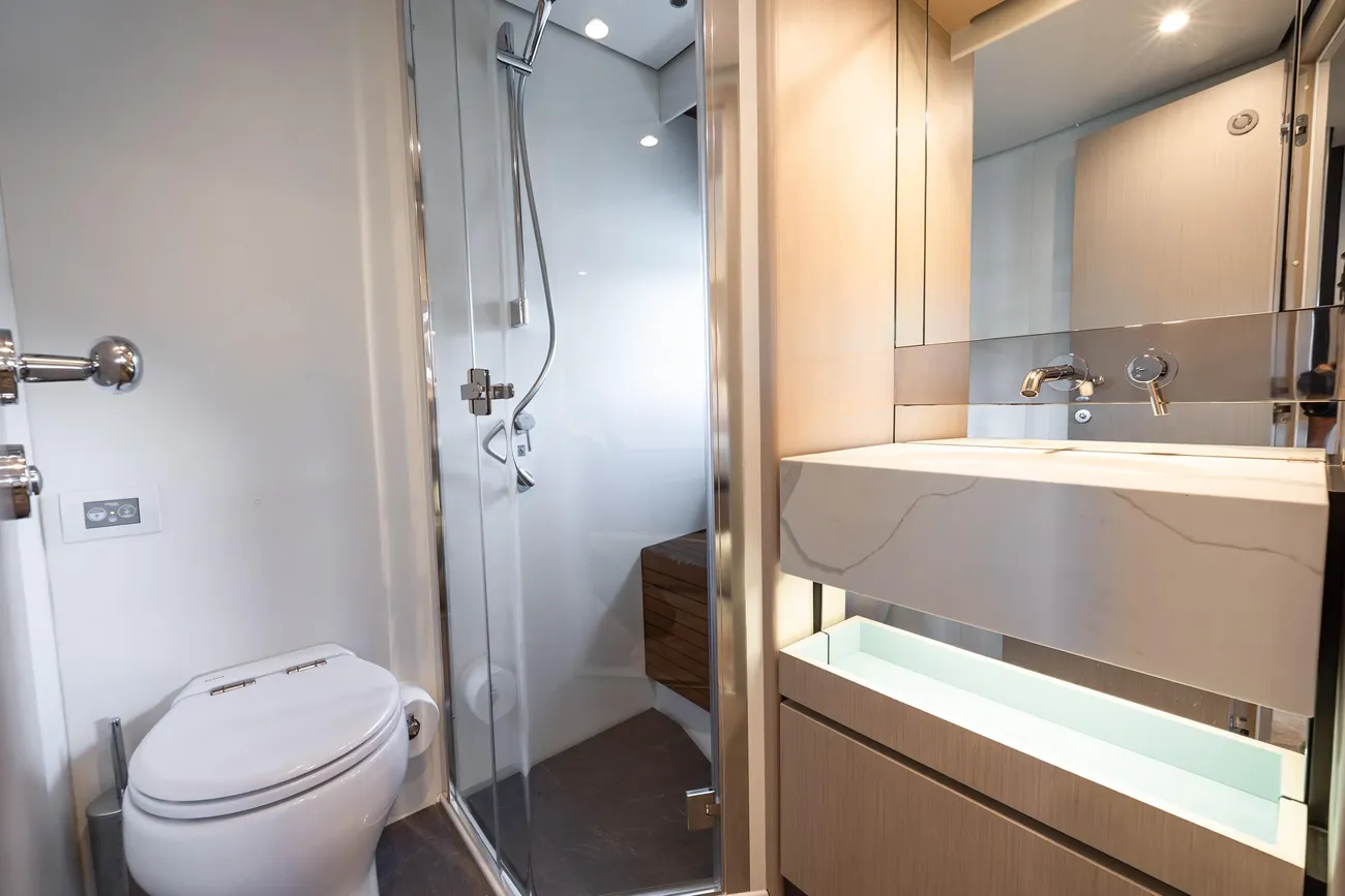 Thumbnail von Azimut 68 NEXT PLAY