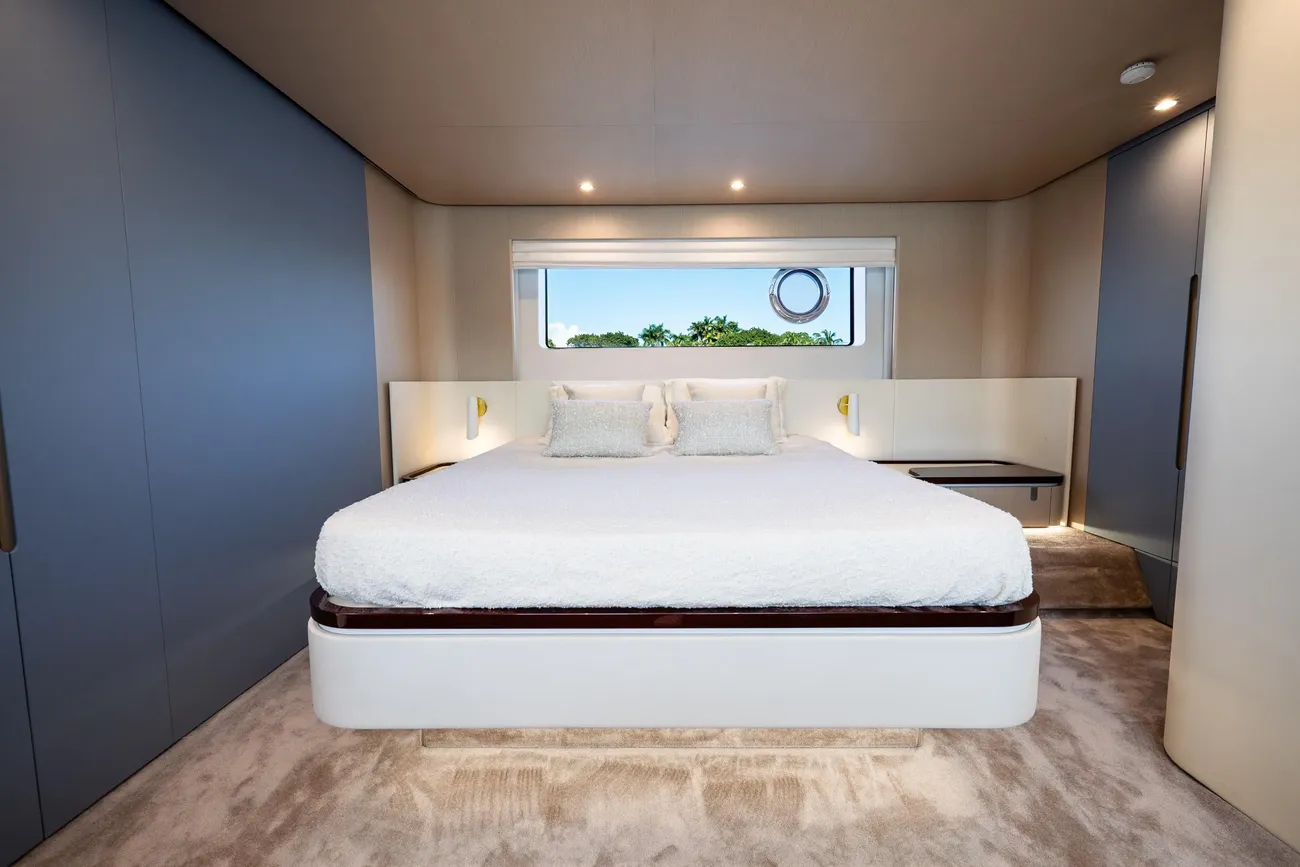 Thumbnail von Azimut 68 NEXT PLAY