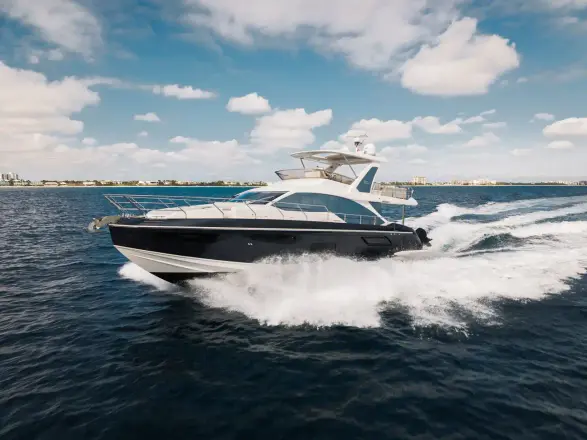 Azimut 60 Fly