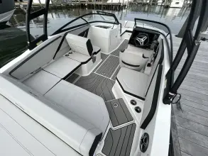 Thumbnail von Sea Ray SPX 210 z silnikiem zewnętrznym