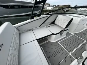 Thumbnail von Sea Ray SPX 210 z silnikiem zewnętrznym