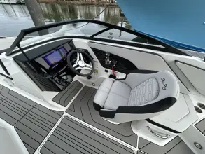 Thumbnail von Sea Ray SPX 210 z silnikiem zewnętrznym