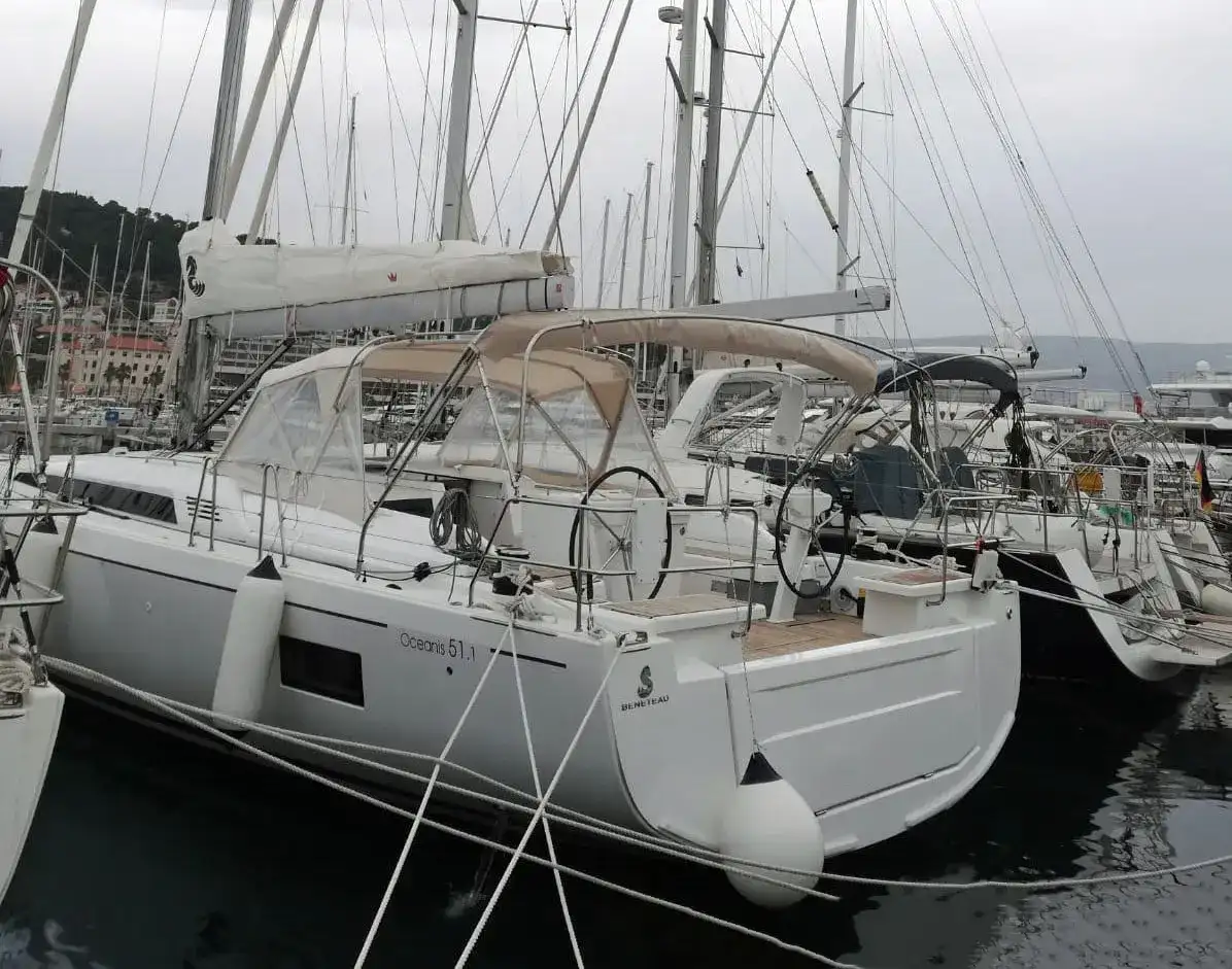 Beneteau Oceanis 51.1