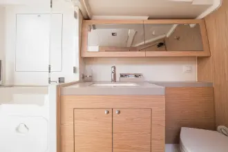 Thumbnail von Beneteau Oceanis 51.1