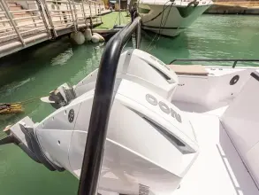 Thumbnail von Axopar 28 T Top RELM 1