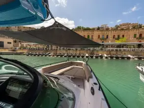 Thumbnail von Axopar 28 T Top RELM 1