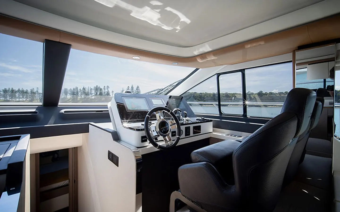 Thumbnail von Azimut 60 HAKUNA MATATA