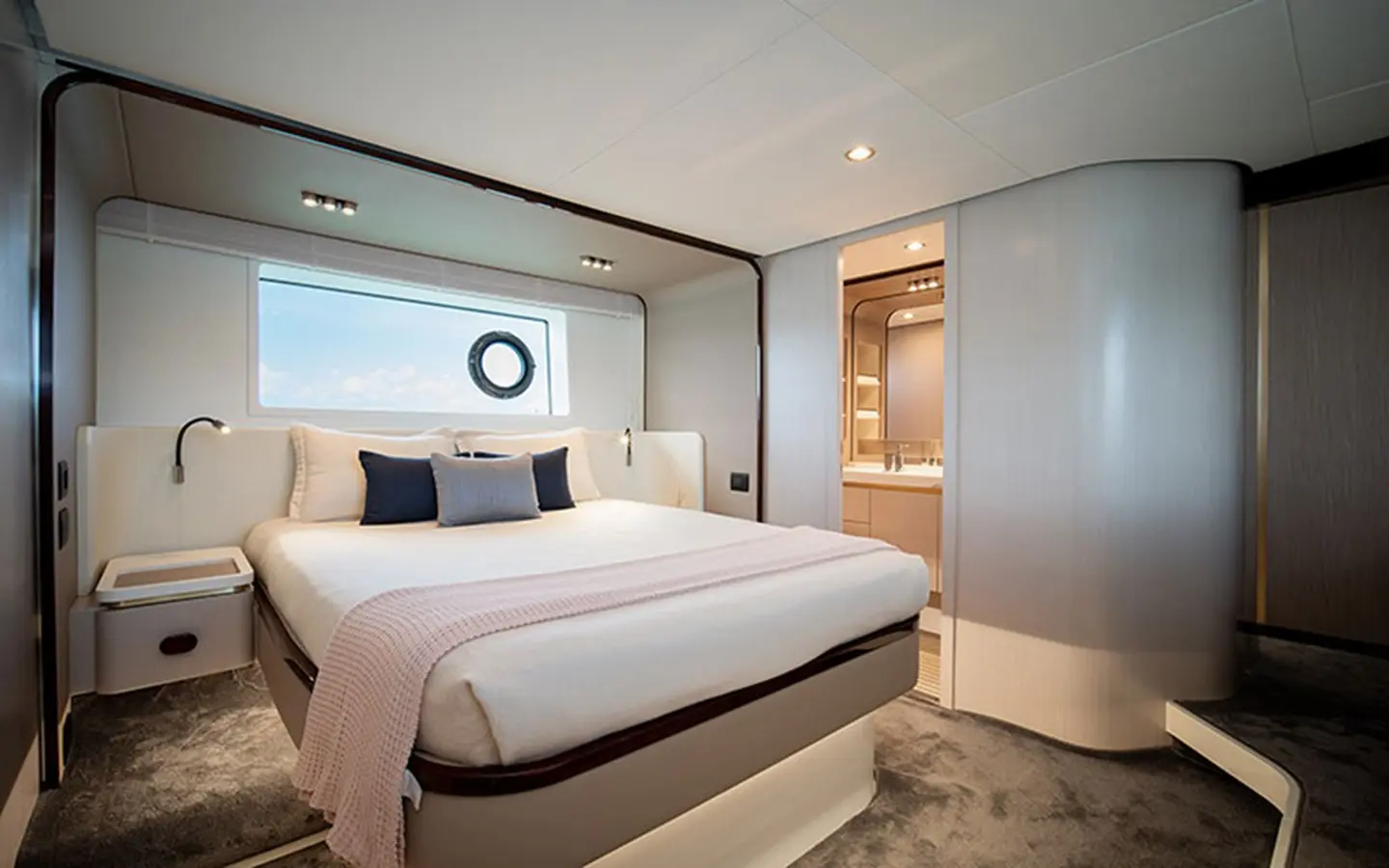 Thumbnail von Azimut 60 HAKUNA MATATA