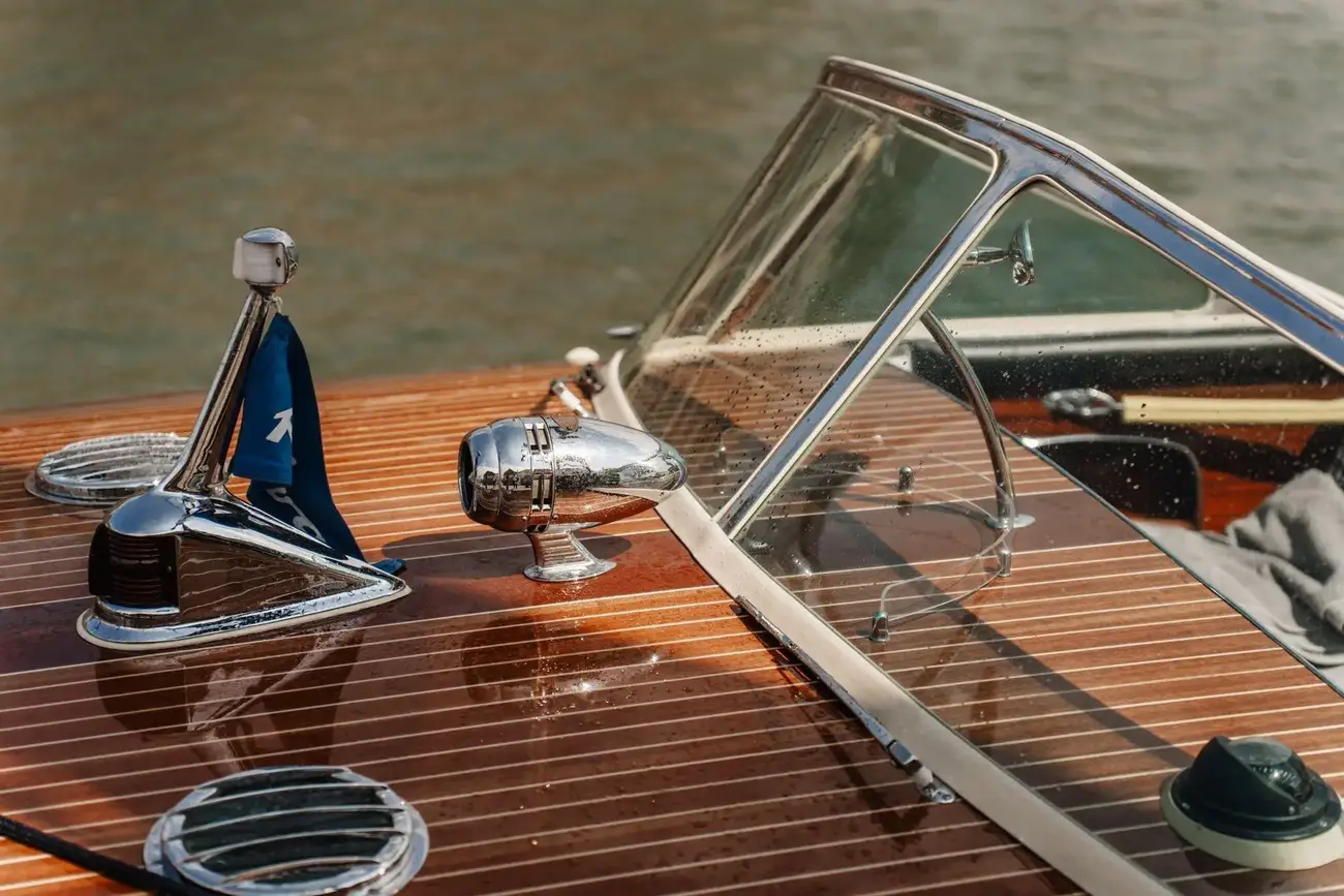 Thumbnail von Riva Tritone