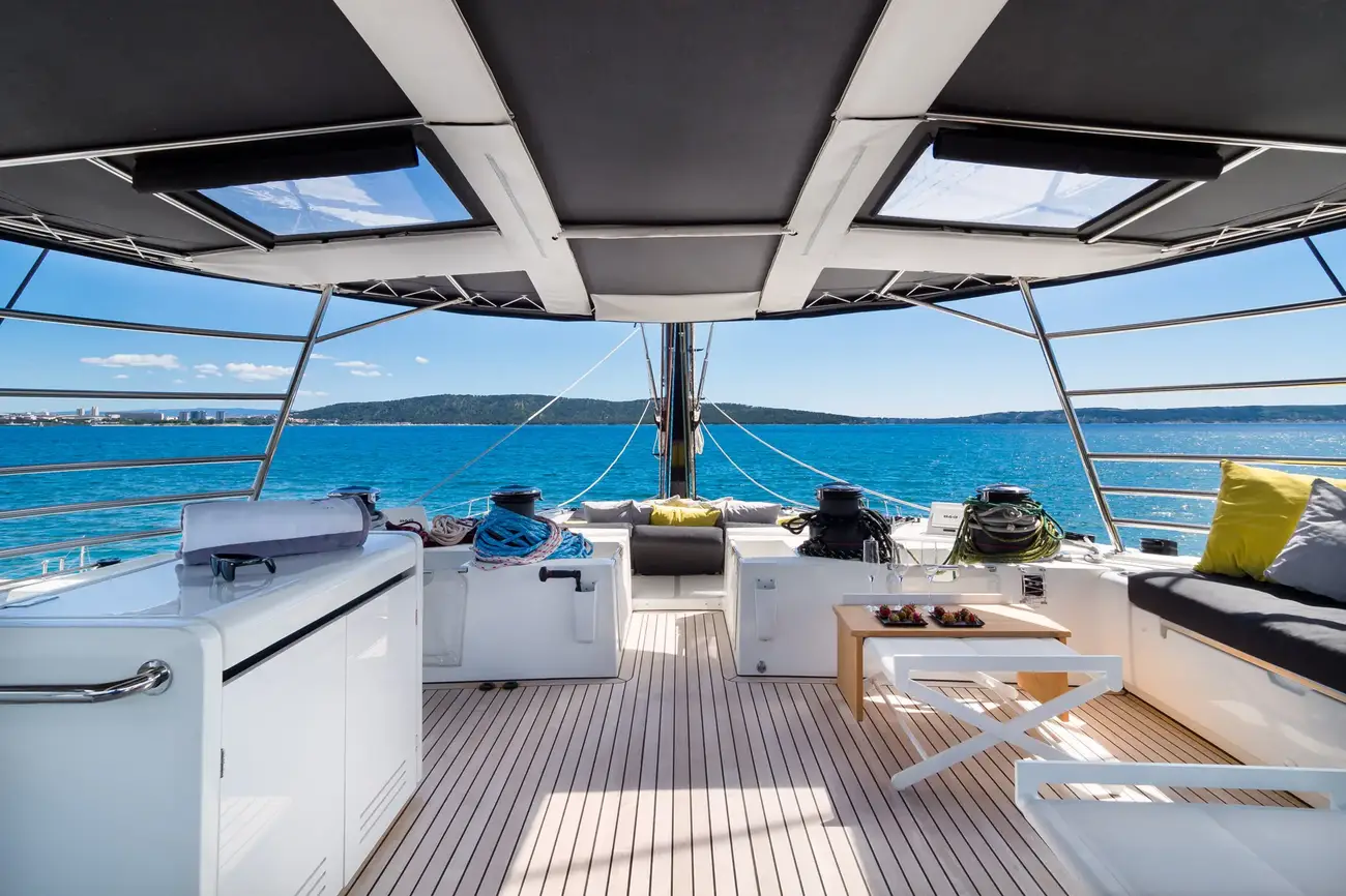 Thumbnail von Lagoon 620