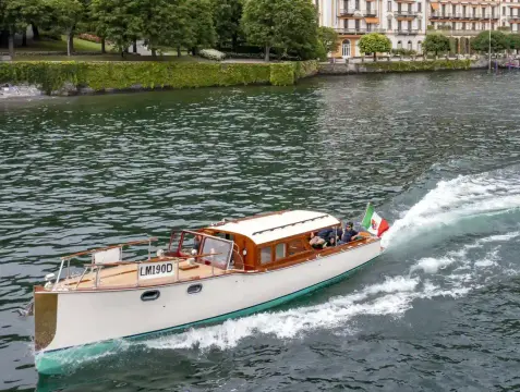 Camper &amp; Nicholsons Classic Camper and Nicholson Motor Launch